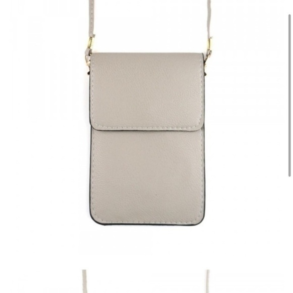 NWT Styline boutique long strapped phone bag. Use for travel and activit…